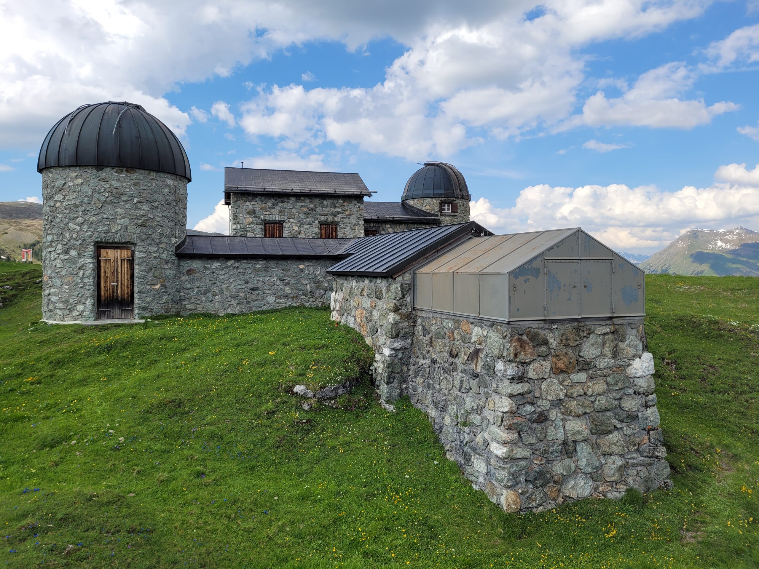 Bildbericht zur Eröffnungsfeier des Astrophysikalischen Observatoriums Tschuggen – Arosa (AOT)